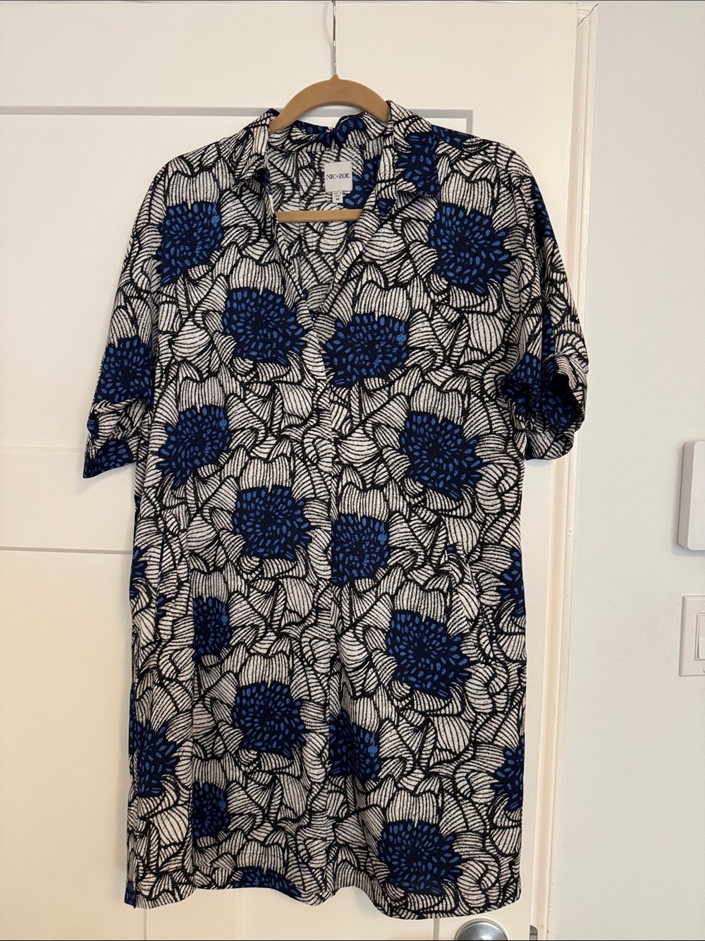 Nic + Zoe Blue Floral Button-Front Short Sleeve Shirt Dress w/ Pockets
